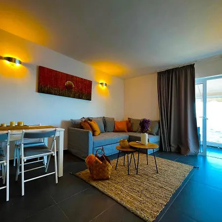 At The Ocean'S Edge Apartment Callao Salvaje Exterior photo
